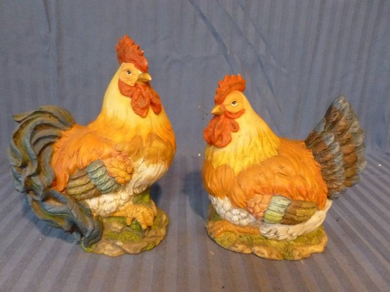 lot 231 image: Chicken Decorations