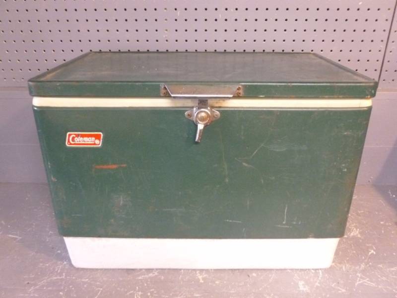 lot 236 image: Coleman Cooler