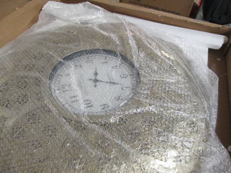 Flower Burst Wall Clock open box, u...