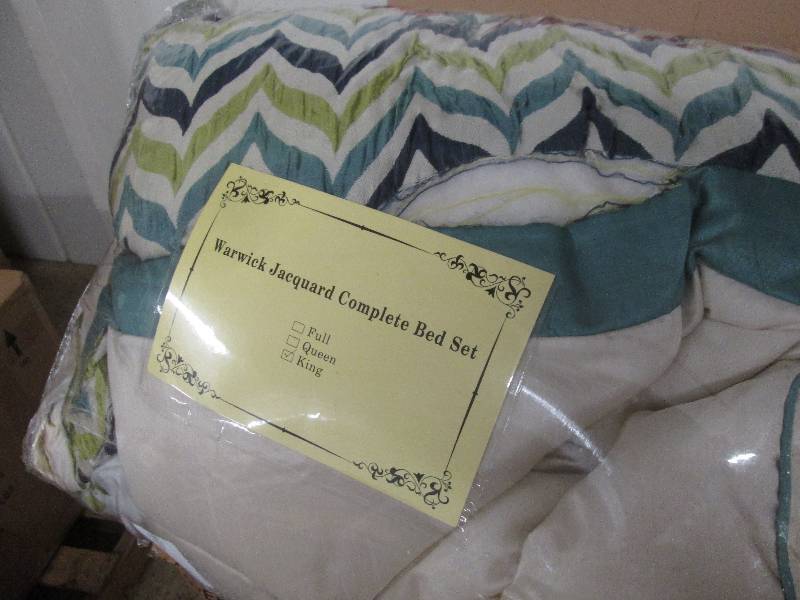 Warwick Jacquard Complete Bed Set  ...