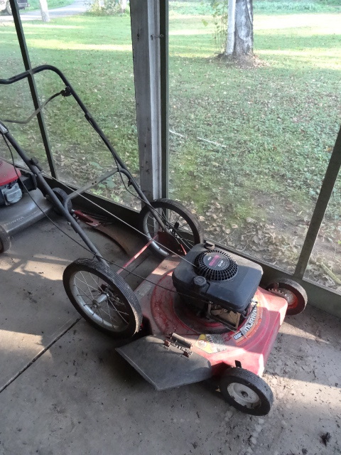 lot 3 image: Murray 22 Push Mower 5 HP Briggs