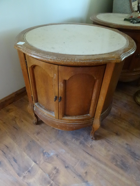 lot 37 image: Round Wood Stone Top Vintage End Table