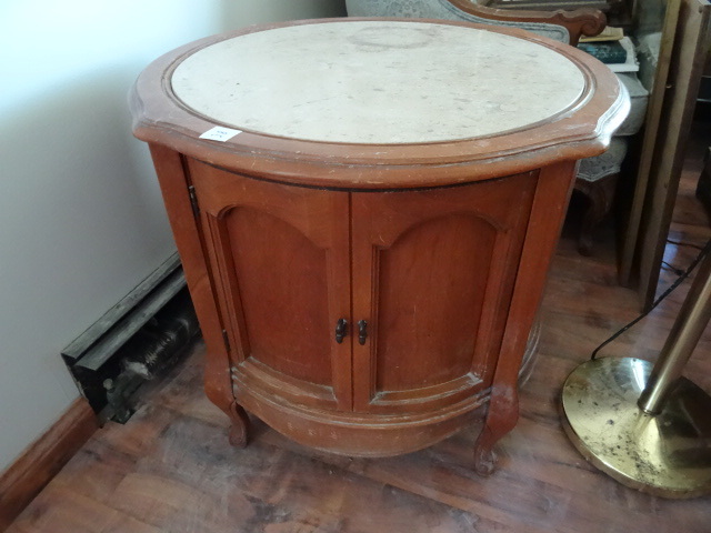 lot 38 image: Round Wood Stone Top Vintage End Table