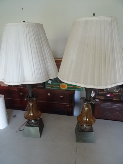 lot 84 image: Pair Of Vintage Lamps 34 Ht.