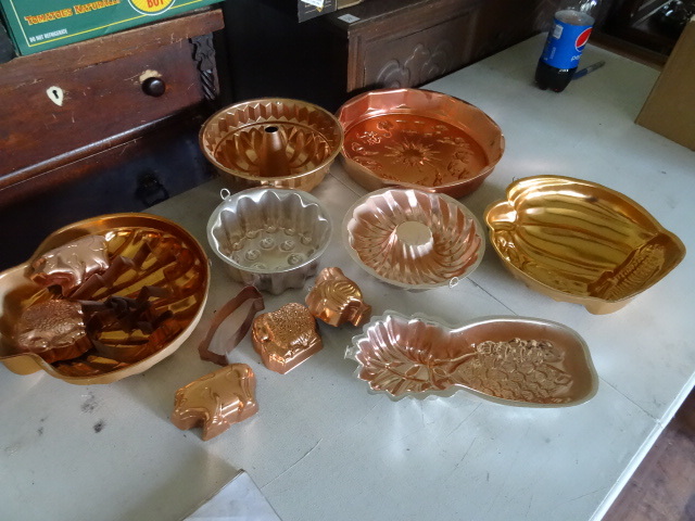 lot 98 image: Misc Copper Baking PansMolds. Cookie Cutters