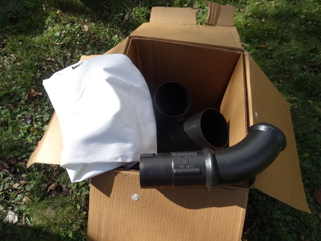 lot 168 image: Weed Eater Bagger Attachment GB1-30V New