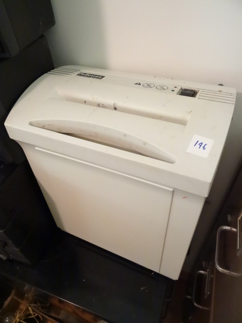 lot 196 image: Fellowes Paper Shredder PS60CC