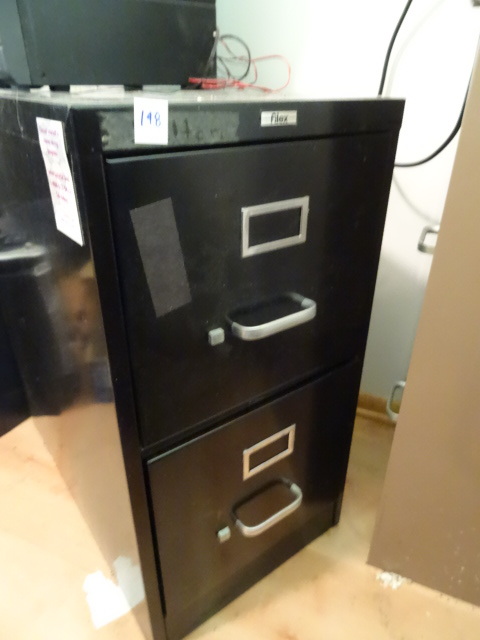 lot 198 image: 15 2 Drawer Metal File Cabinet