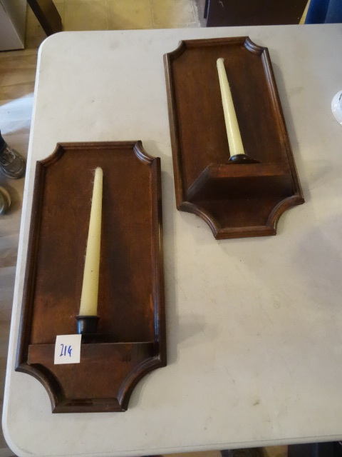 lot 214 image: Misc Wall Candles Holders, Teal