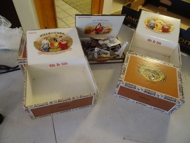 lot 228 image: Cigar Boxes Qty 5. & Misc Keys