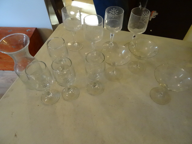 lot 229 image: Stemware, Some Christmas Motive