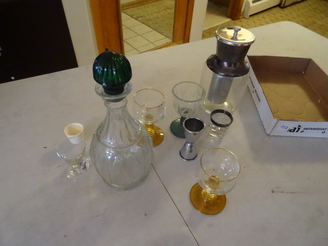 lot 232 image: Misc Barware