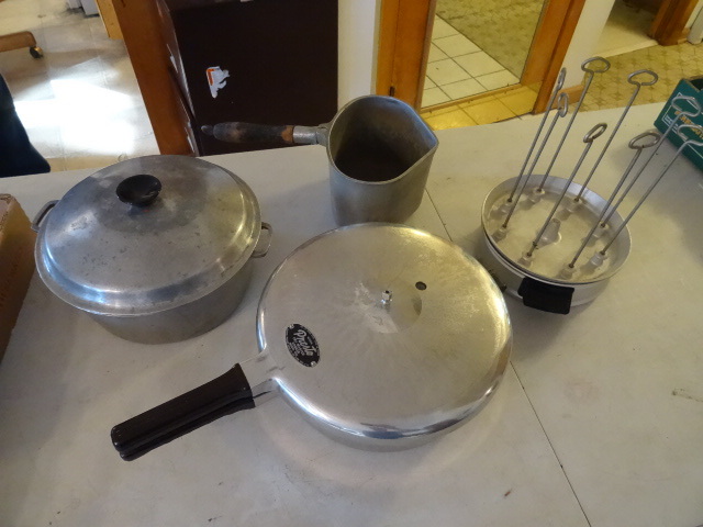 lot 236 image: Vintage Fry Master Cooker,