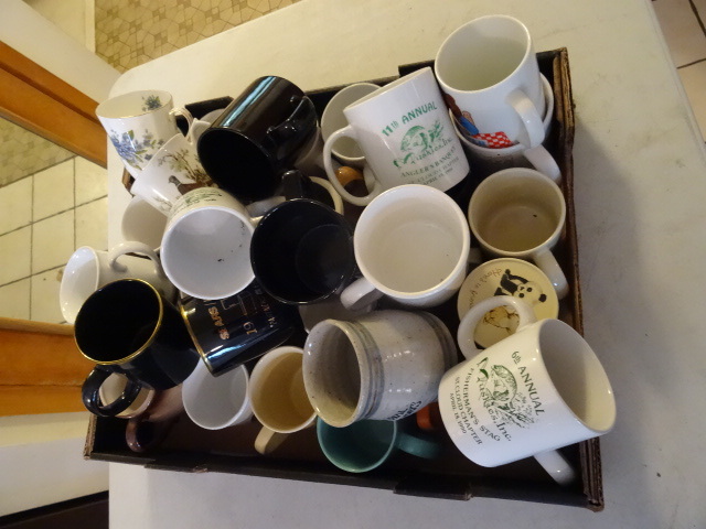lot 259 image: Misc Coffee Mugs