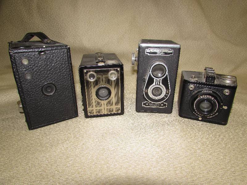 VINTAGE  ANTIQUE CAMERAS