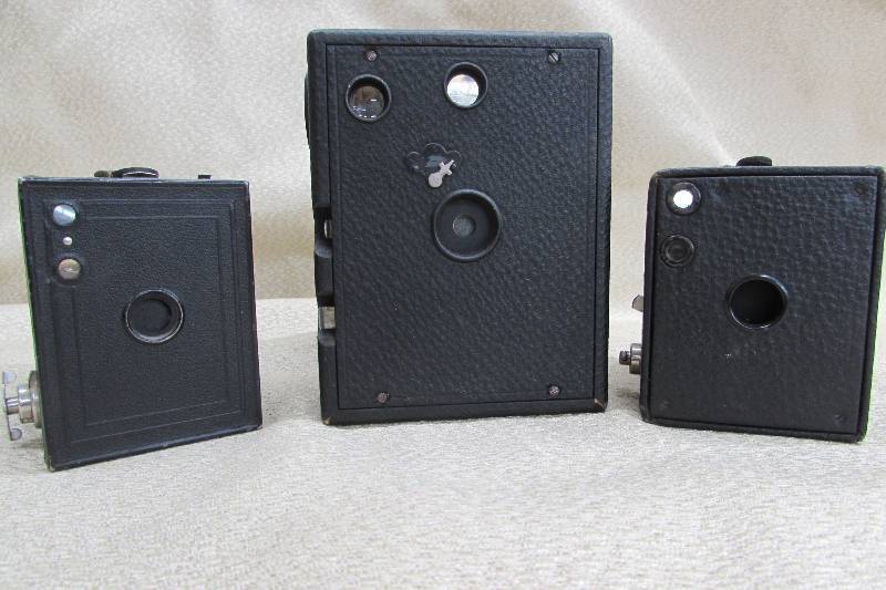 VINTAGE  ANTIQUE CAMERAS