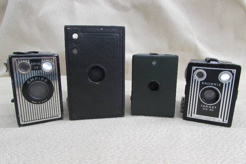 VINTAGE  ANTIQUE CAMERAS