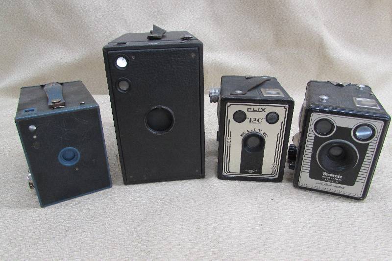 VINTAGE  ANTIQUE CAMERAS