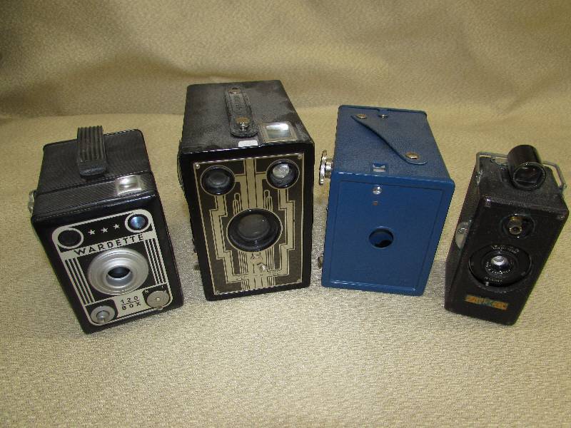 VINTAGE  ANTIQUE CAMERAS