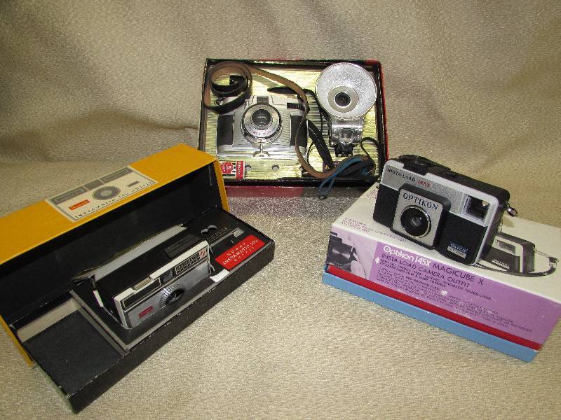 VINTAGE  ANTIQUE CAMERAS