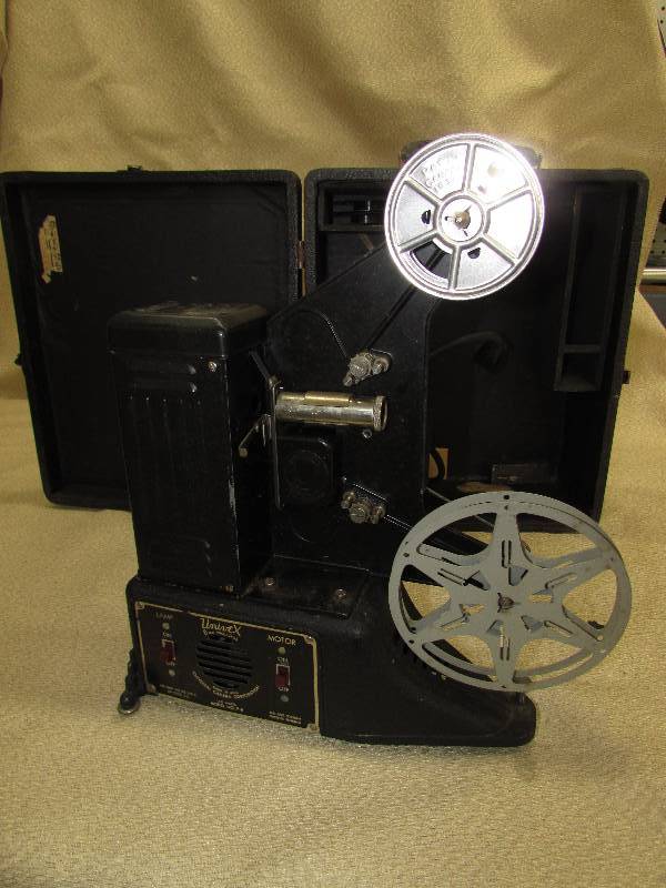 UNIVEX 8MM MOVIE PROJECTOR