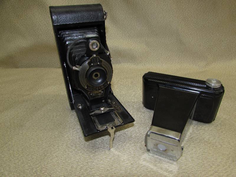 VINTAGE  ANTIQUE CAMERAS