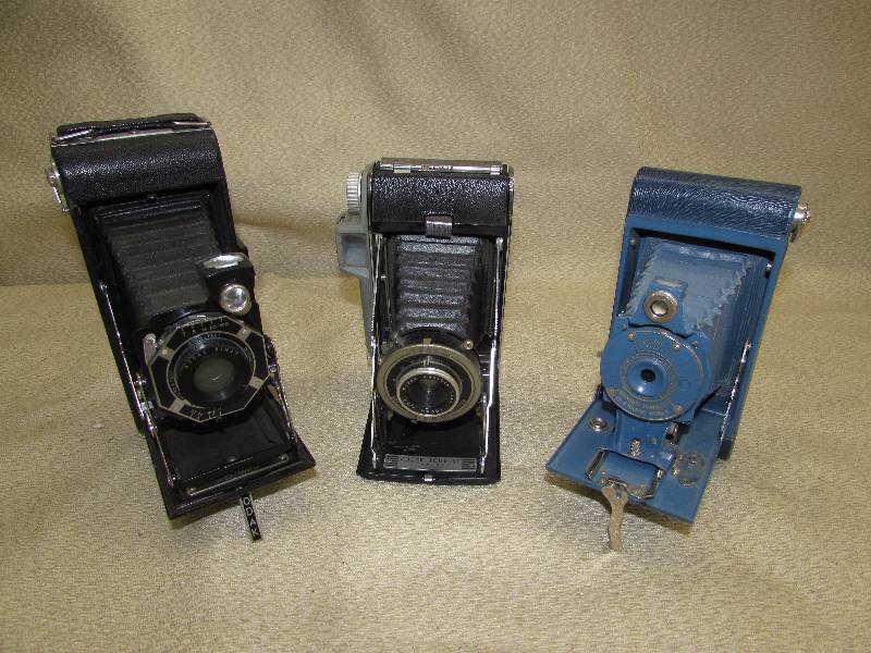 VINTAGE  ANTIQUE CAMERAS