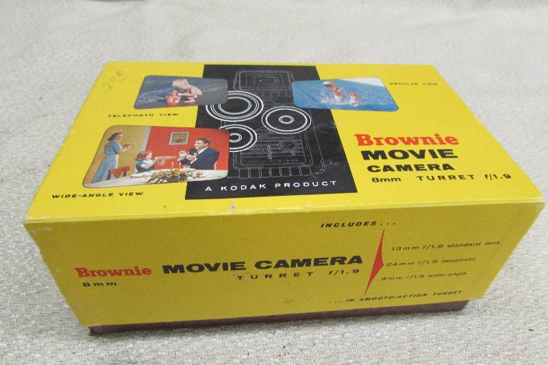 VINTAGE  ANTIQUE MOVIE CAMERA