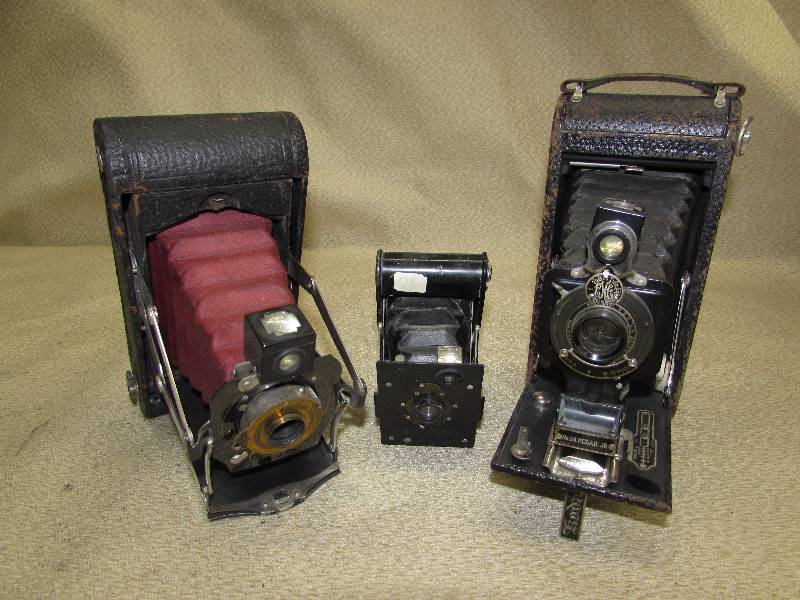 VINTAGE  ANTIQUE CAMERAS