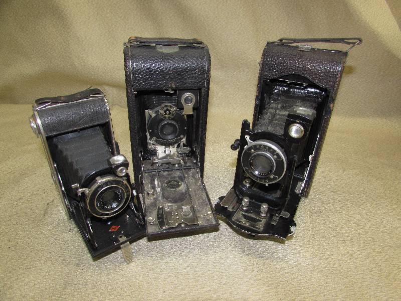 VINTAGE  ANTIQUE CAMERAS