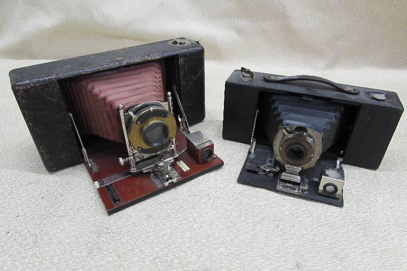 VINTAGE  ANTIQUE CAMERAS