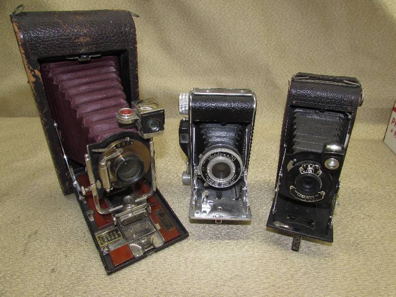VINTAGE  ANTIQUE CAMERAS