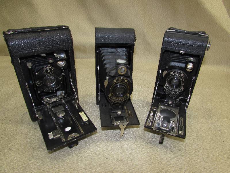 VINTAGE  ANTIQUE CAMERAS