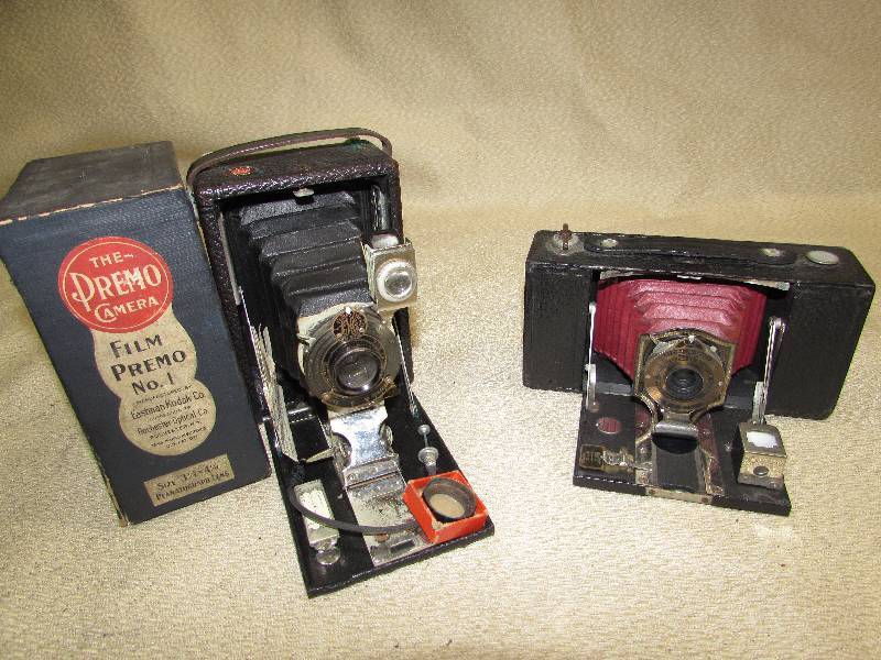 VINTAGE  ANTIQUE CAMERAS