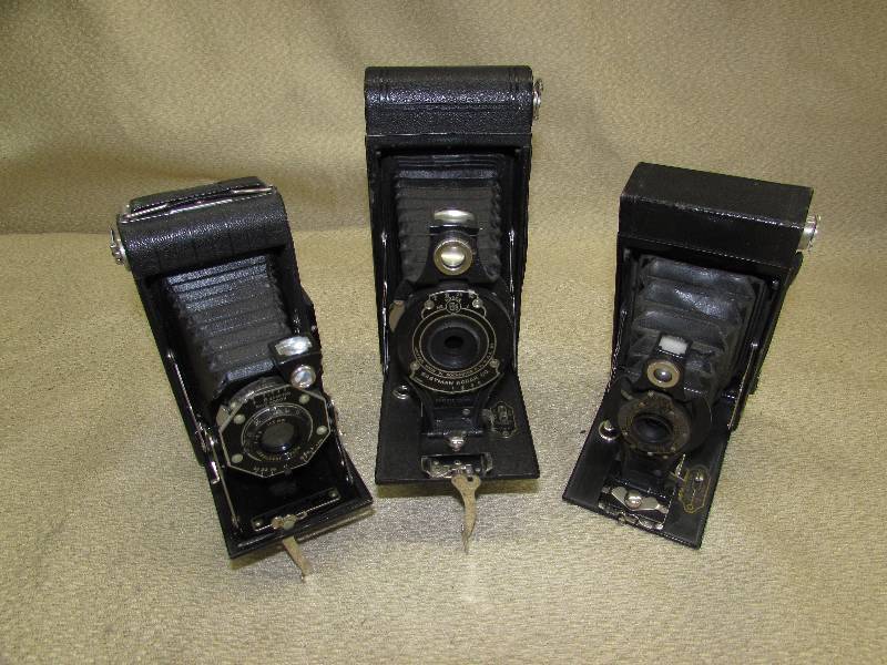 VINTAGE  ANTIQUE CAMERAS
