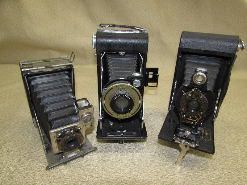 VINTAGE  ANTIQUE CAMERAS