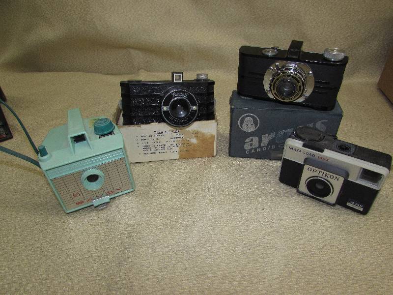 VINTAGE  ANTIQUE CAMERAS