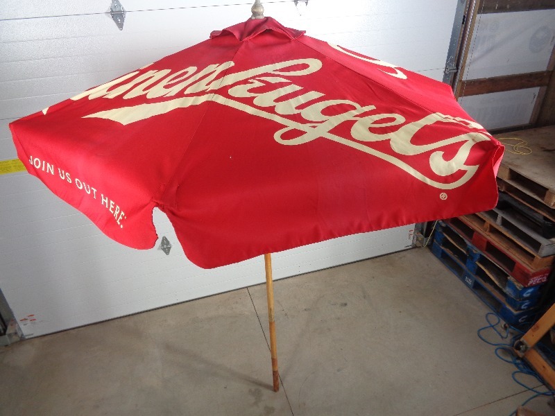 lot 76 image: Leinenkugel Patio Umbrella