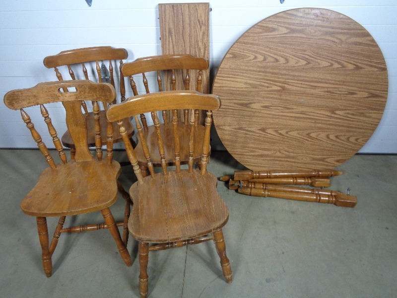 lot 84 image: Table and 4 Chairs