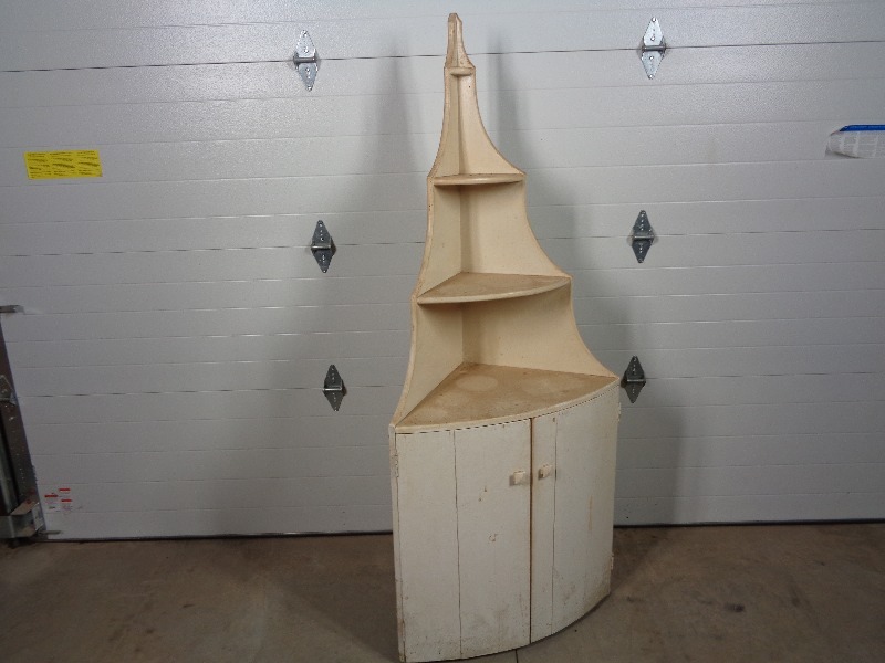 lot 108 image: Old Farmhouse Corner Cabinet