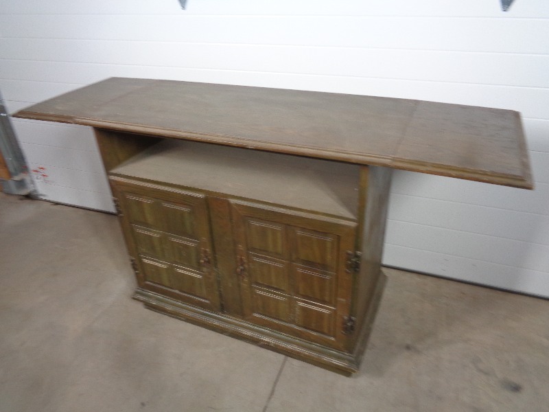 lot 119 image: Vintage Drop Side Storage Buffet