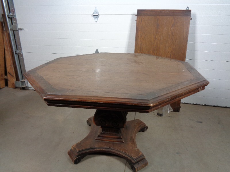 lot 121 image: Really Old Dining Table