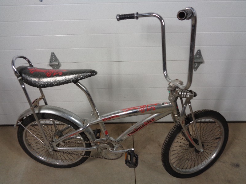 lot 124 image: Low Rider Style Bike