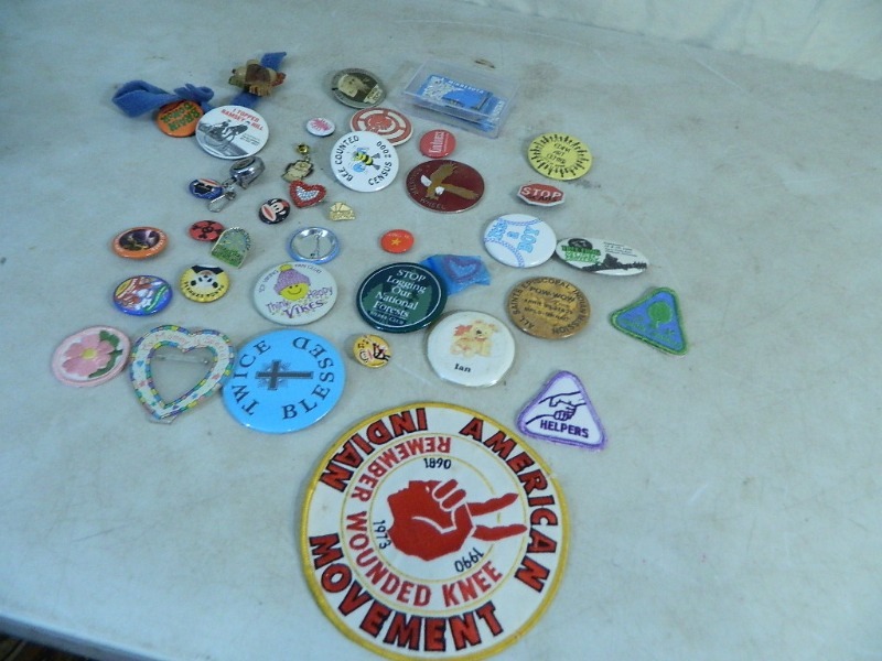 lot 3 image: Pins, Buttons, More