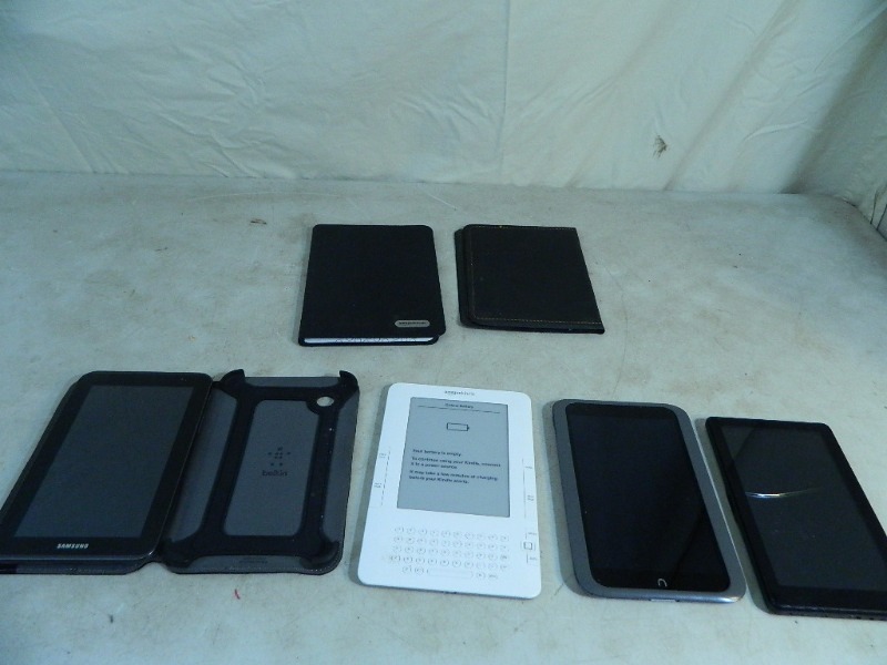 lot 29 image: Tablets and Readers