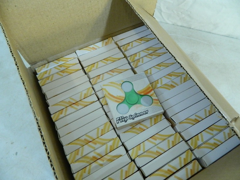 lot 37 image: New Case of 60 Green LED Fidget Spinners