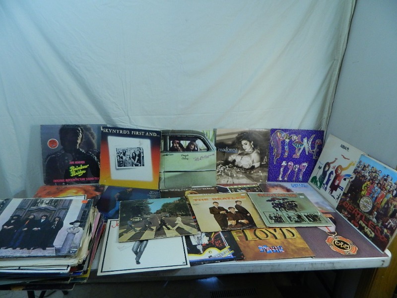 lot 60A image: Large Lot of Assorted Records