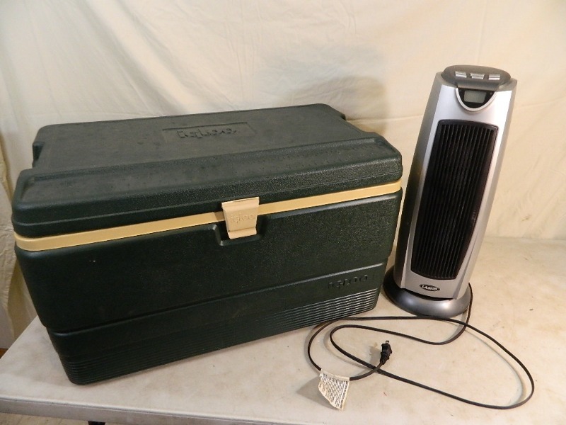 lot 142 image: Igloo Cooler and Space Heater