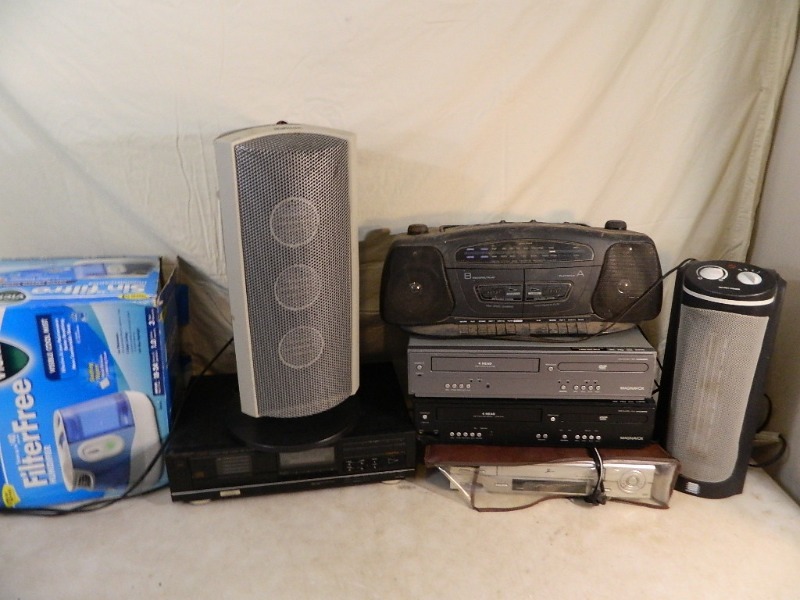 lot 152 image: Assorted Electronics