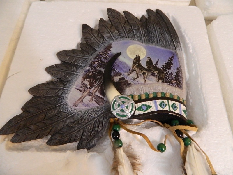 lot 160 image: Bradford Exchange Native American Collectibles